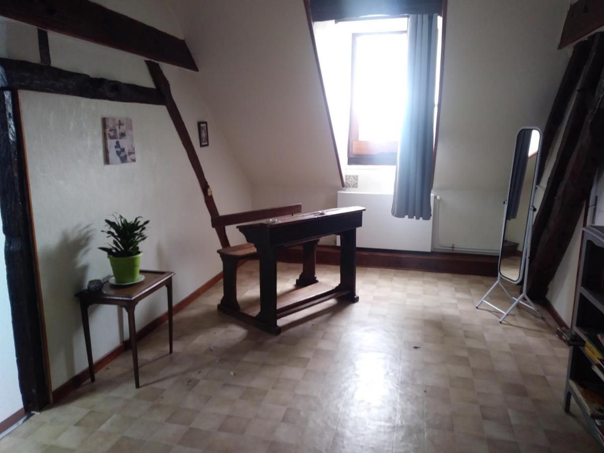 Gite Les Hautes Mougonnieres Neuil Exterior photo